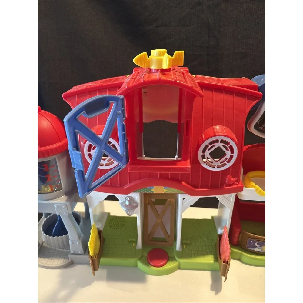 Fisher Price Little People Farm Barn Yard Play Set W/Sound 2016